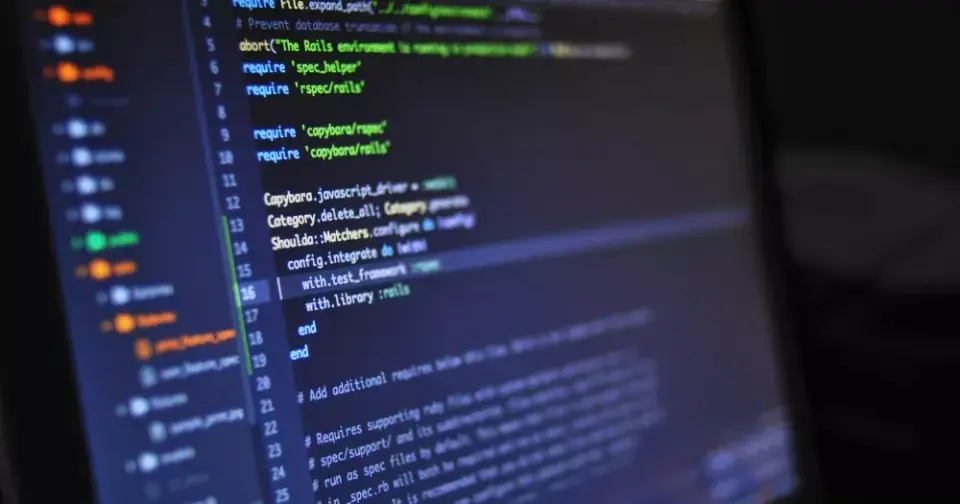 Como a cultura DevOps impulsiona a colaboração e a agilidade